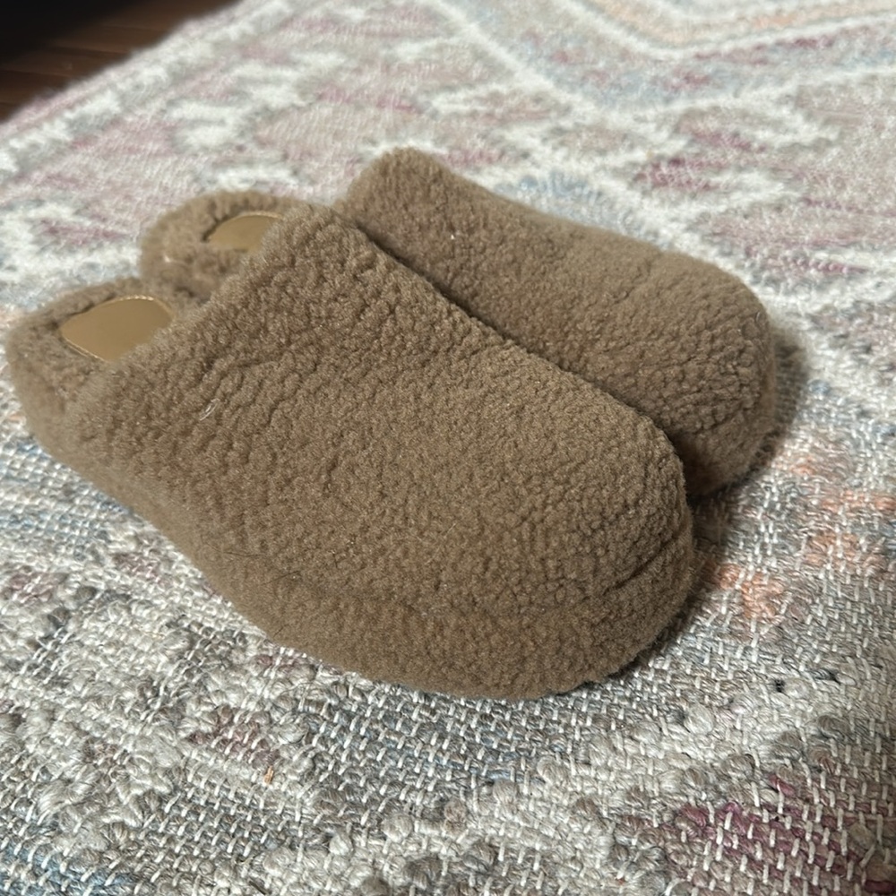 LMS the Yoko Brown Sherpa teddy clogs mules women’s 38 EU - Picture 6 of 9
